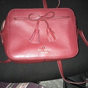 KATE SPADE BURGUNDY Hayes Street Arla CROSSBODY